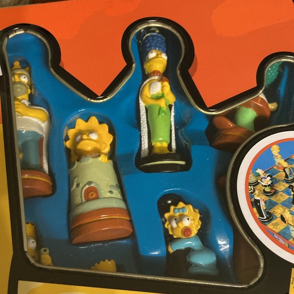 Vintage 2002 The Simpsons chess game , sealed in factory plastic - Picture 7 of 17